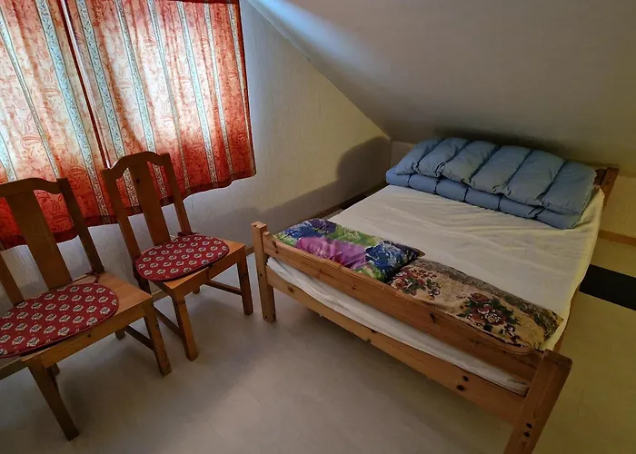 Captivating 6-bed In Lismarka *